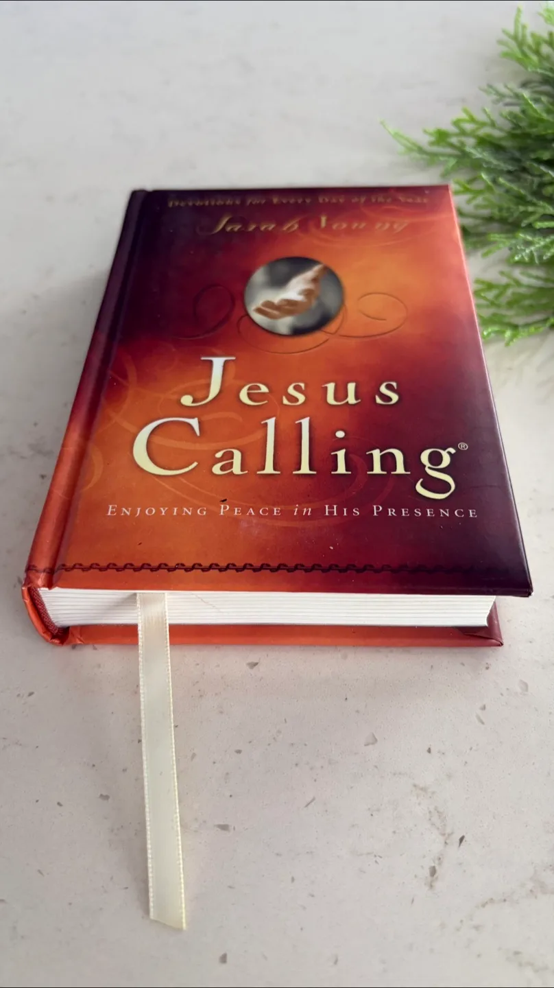 Jesus Calling by Sarah Young - New