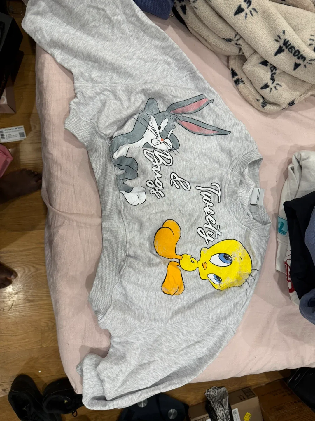 Looney Tunes Bugs & Tweety Sweatshirt - Size L