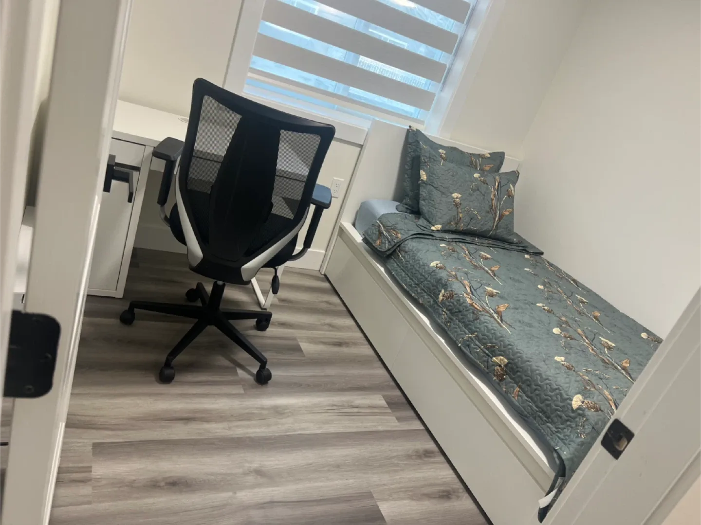 Private Room for Rent Small room