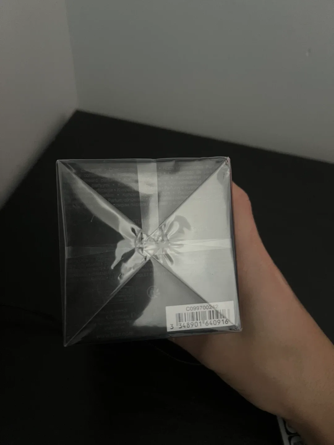 Dior Sauvage Elixir (AUTHENTIC WITH POP) image indicator(2)