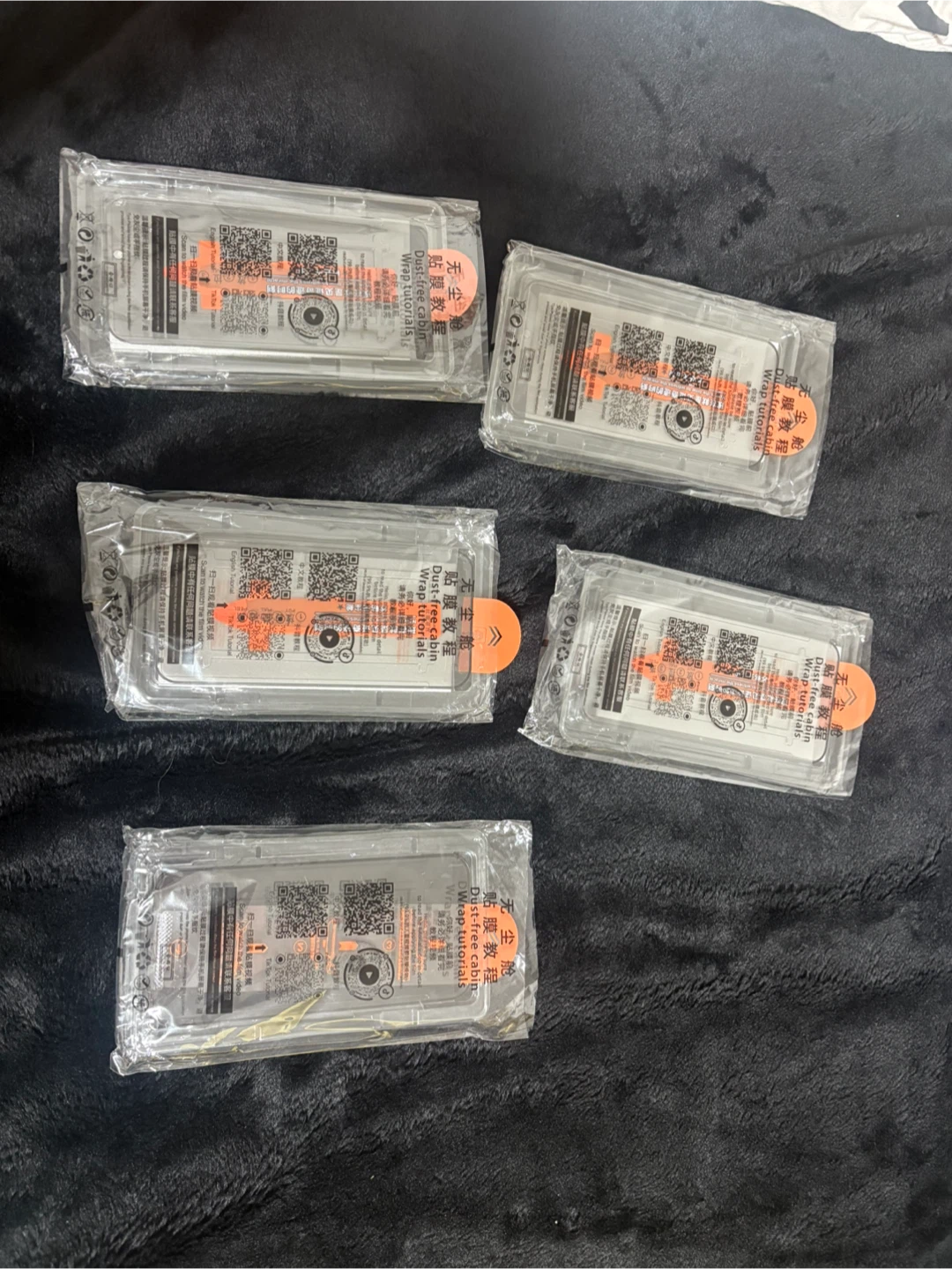Dust-Free Cabin Wrap Microfibre Chain for iPhone 16 pro max - photo 2