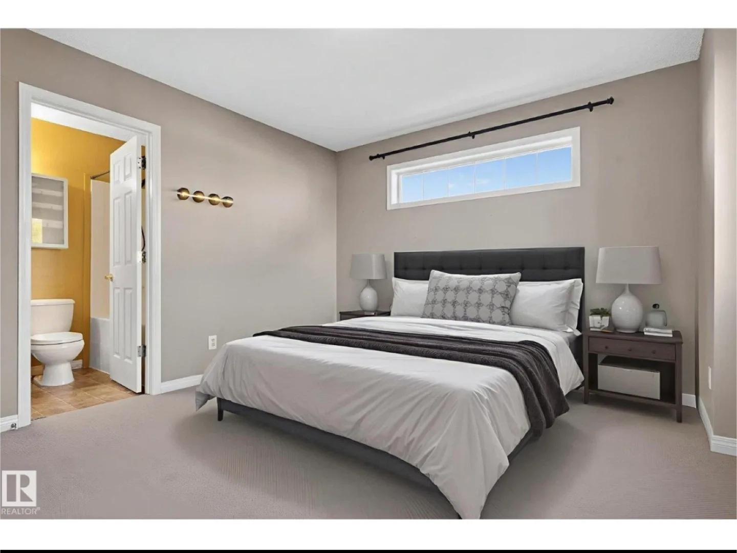 2 bedroom 1 bathroom condo for rent image indicator(7)