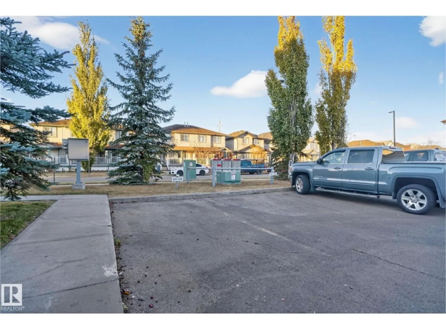 2 bedroom 1 bathroom condo for rent image indicator(9)