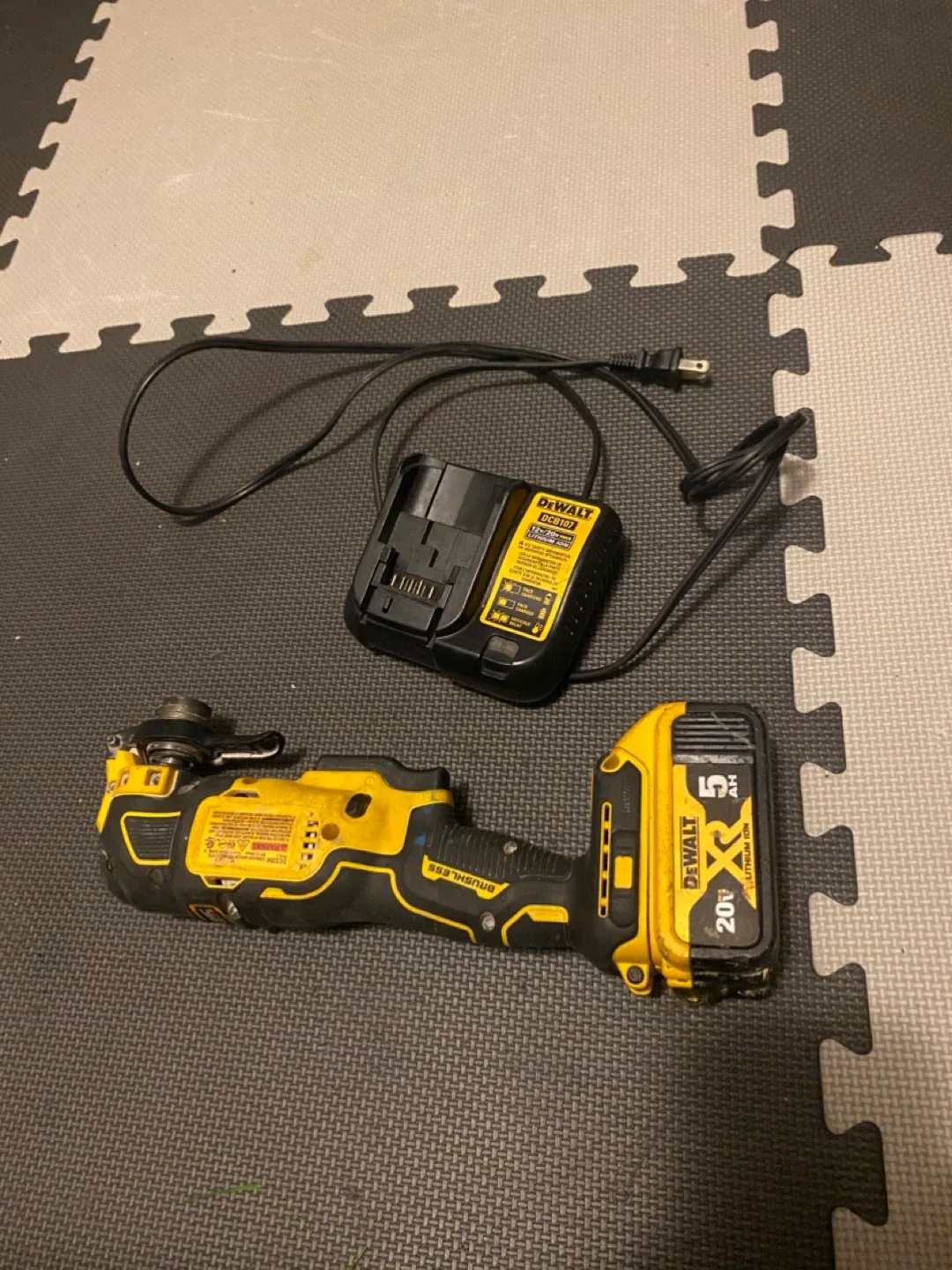 DeWalt 20V MAX XR Oscillating Multi-Tool Kit