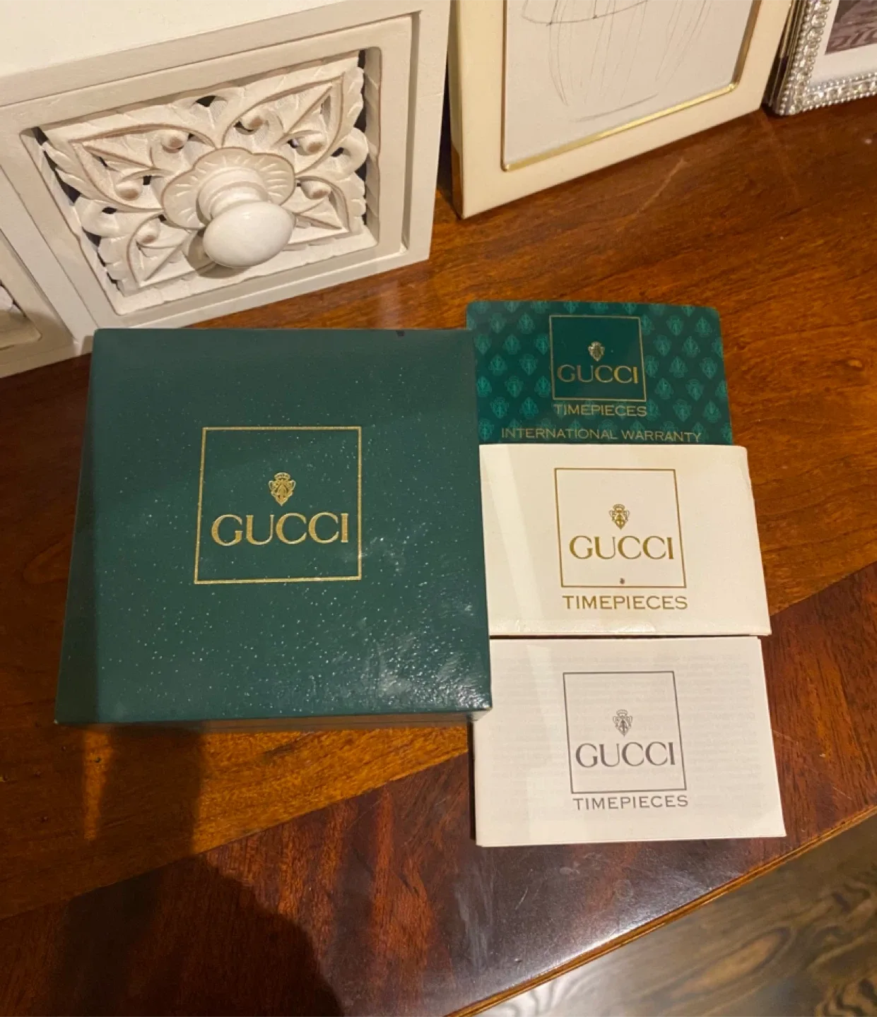 Gucci Change Bezel Watch with Box image indicator(3)