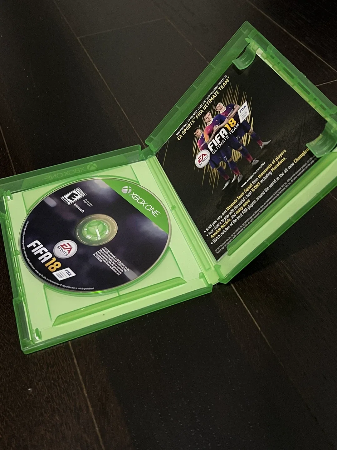 FIFA 18 for Xbox One image indicator(3)