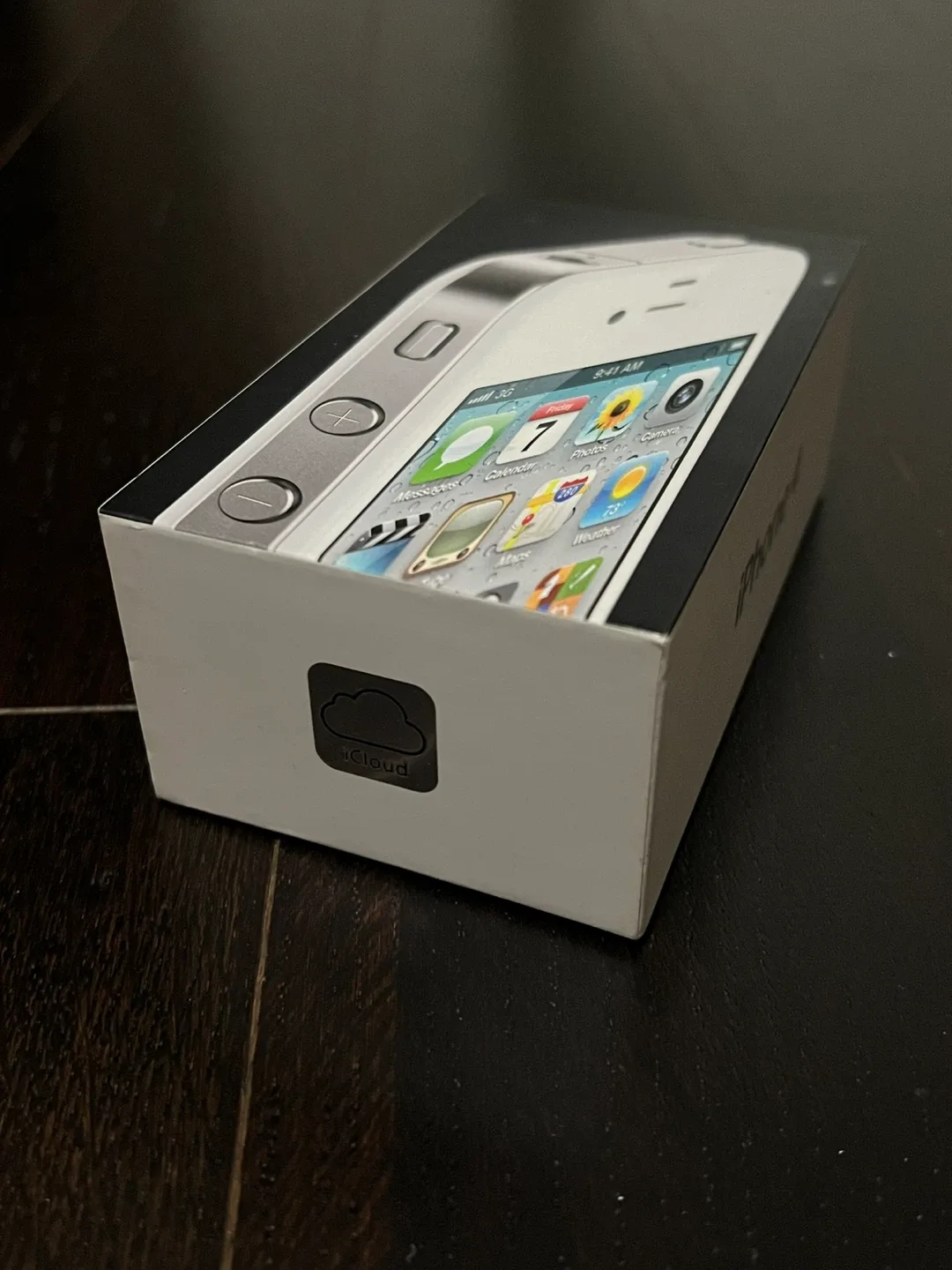 Apple iPhone 4 White 8GB (Box Included) image indicator(4)