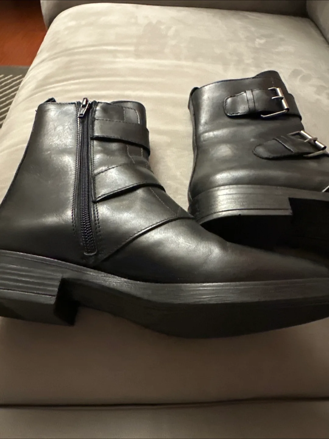EMANUEL CRASTC leather Boots