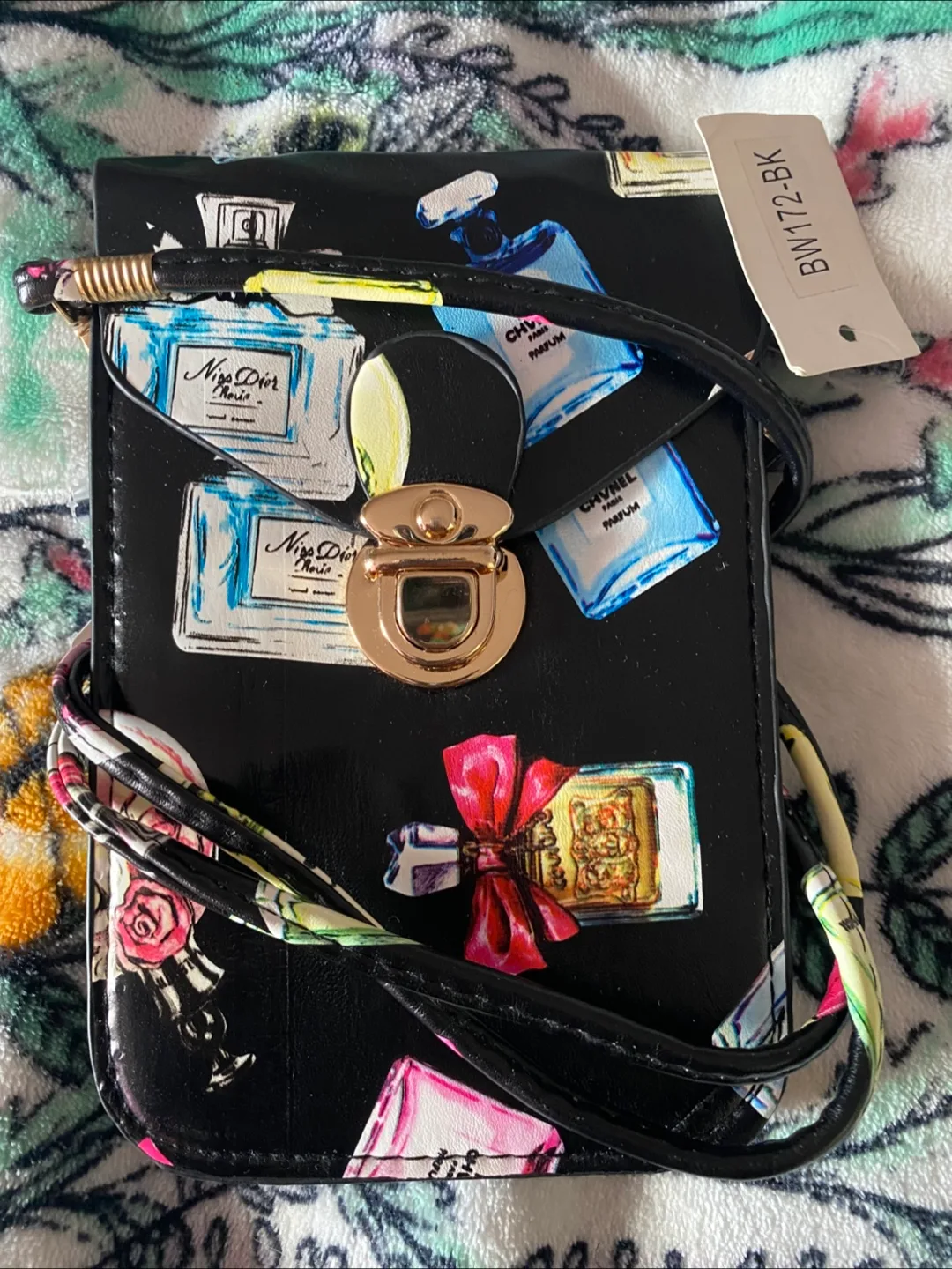 Black Crossbody Bag with Perfume Design image indicator(3)