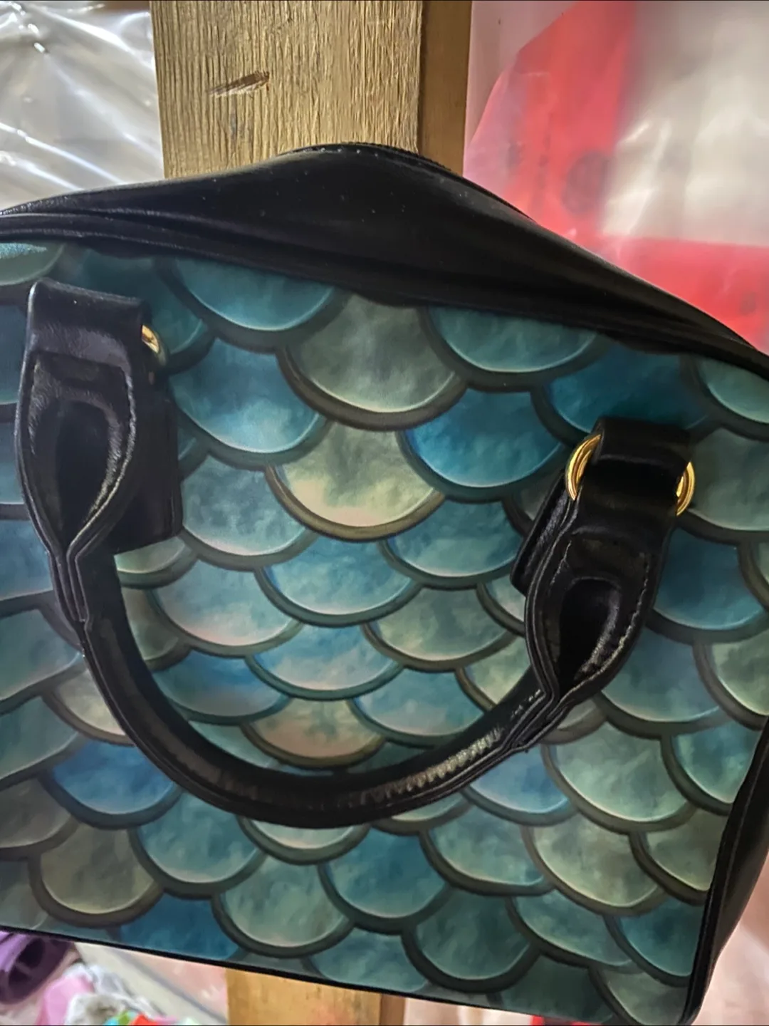 Mermaid Scale Pattern Handbag image indicator(2)