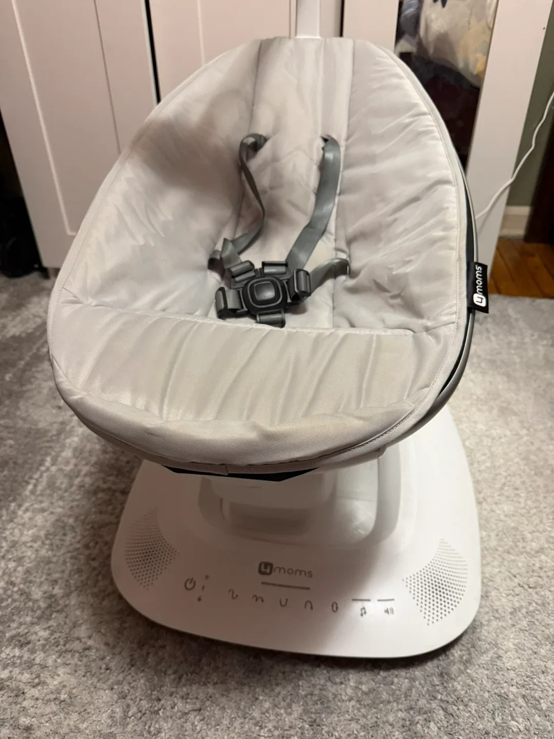 Vendo Cuna mobible stroller doona y mesedora 4 moms image indicator(4)