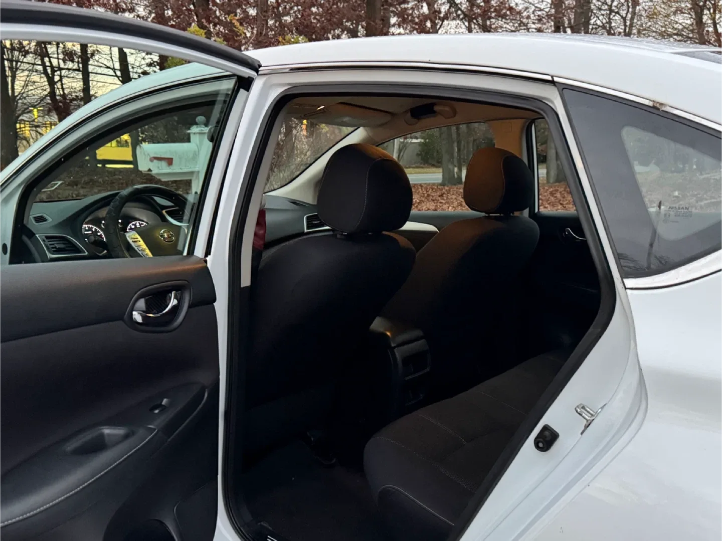 2017 Nissan Sentra · 1.8 S Sedan 4D 0 Accident image indicator(8)