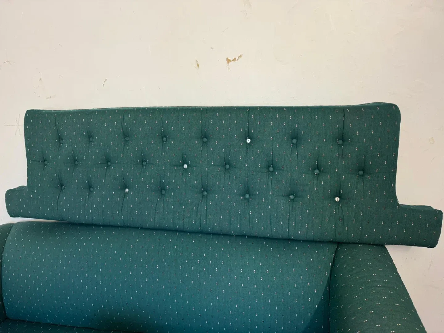 Green Tufted Sofa Set image indicator(3)