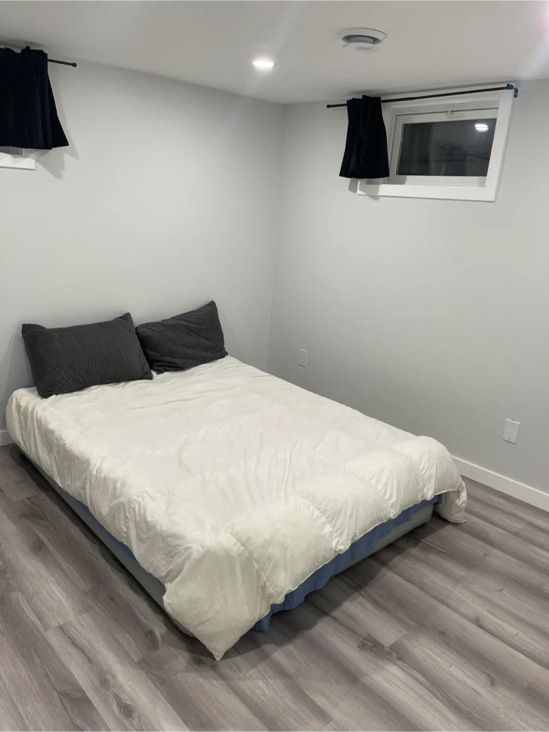 2 Bedroom + 1 Bathroom - House, Utilities Included image indicator(4)