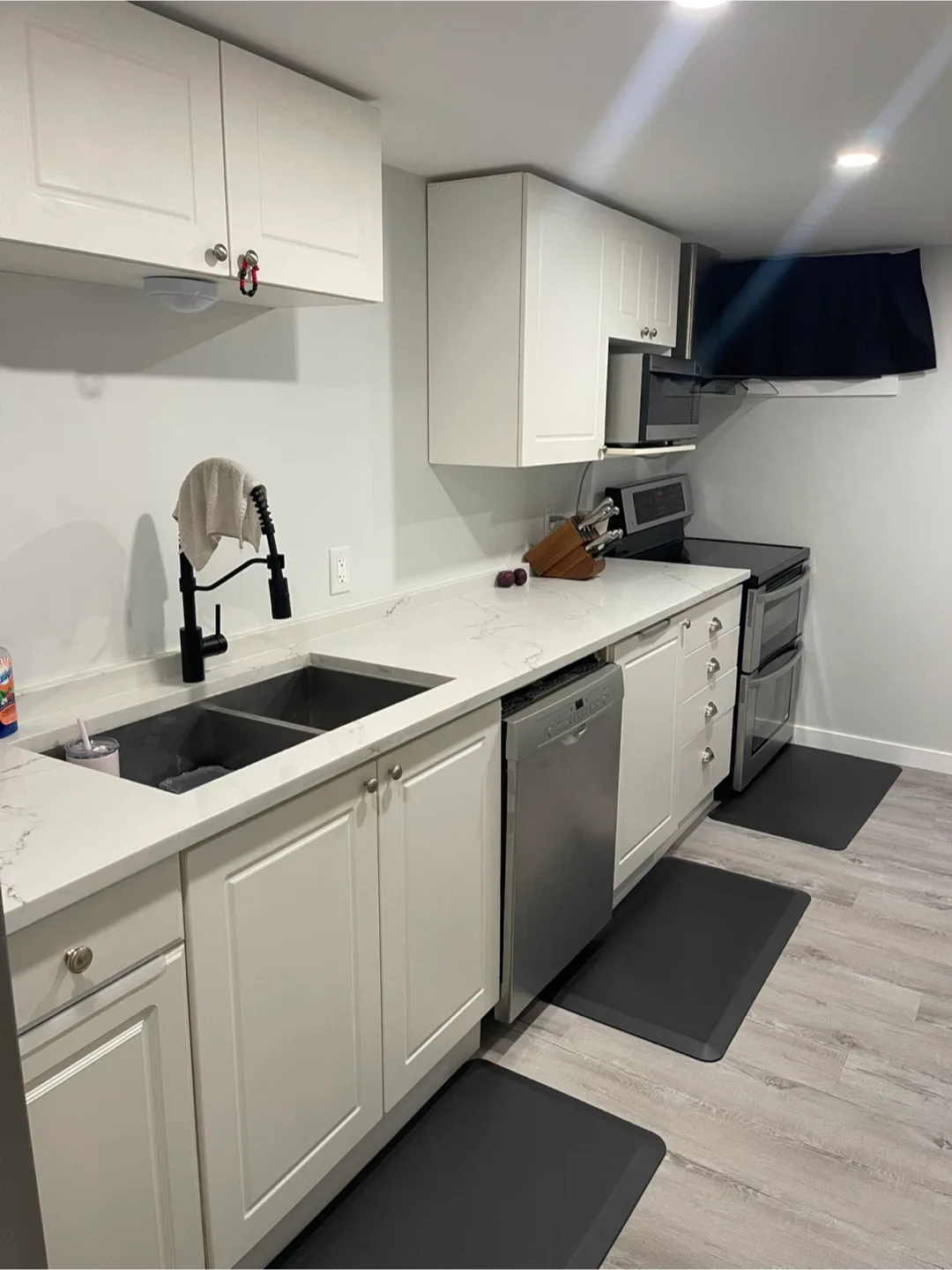 2 Bedroom + 1 Bathroom - House, Utilities Included image indicator(10)