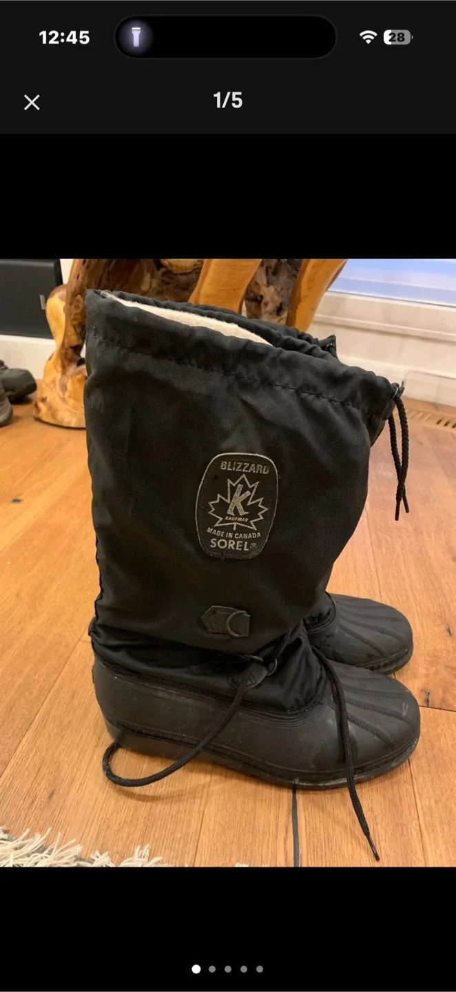 Men’s Sorel Blizzard Winter Boots size 10