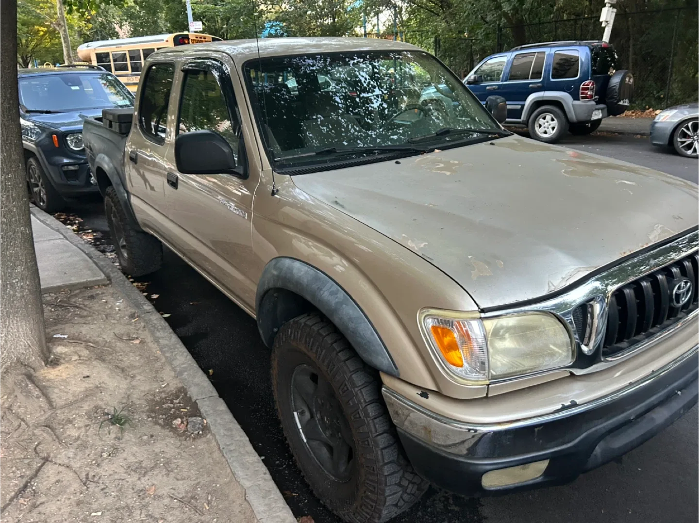 2002 Tacoma double cab for sale image indicator(3)
