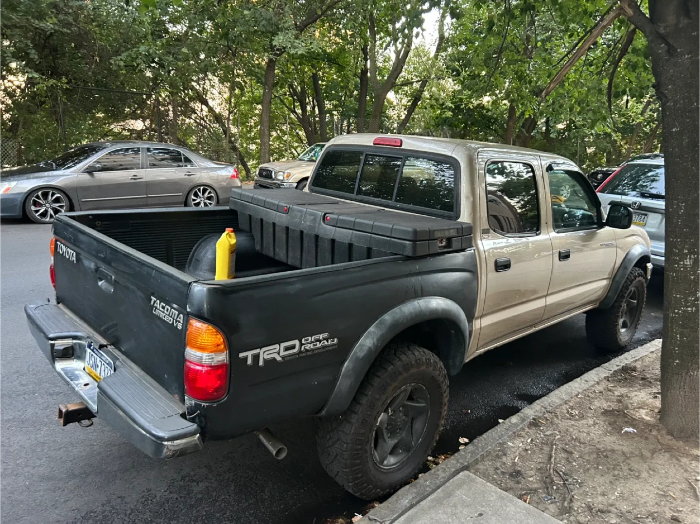2002 Tacoma double cab for sale image indicator(5)