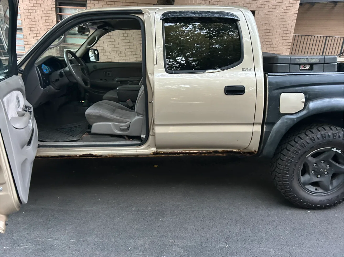 2002 Tacoma double cab for sale image indicator(10)