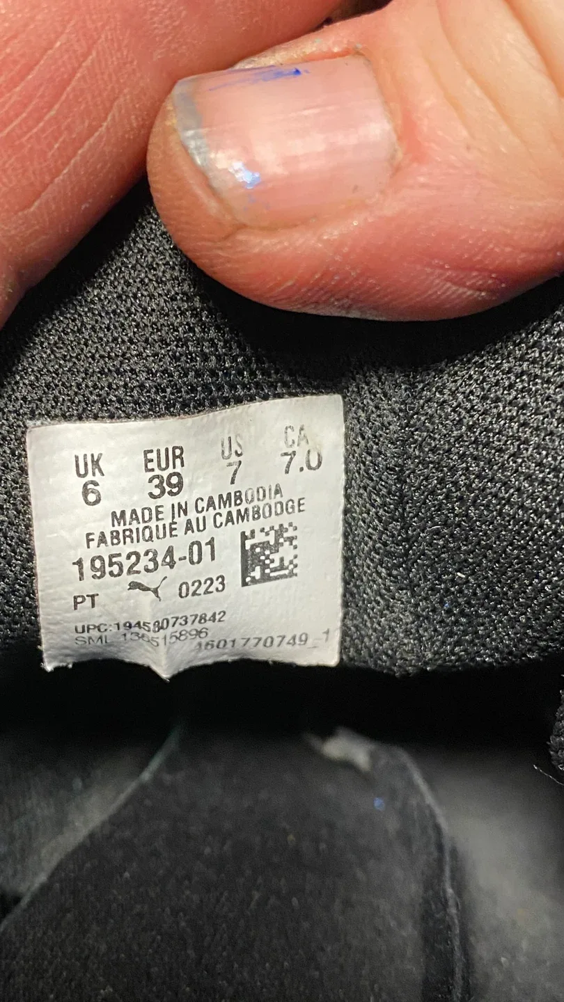 Puma Anzarun Lite Black Sneakers - US 7 image indicator(5)