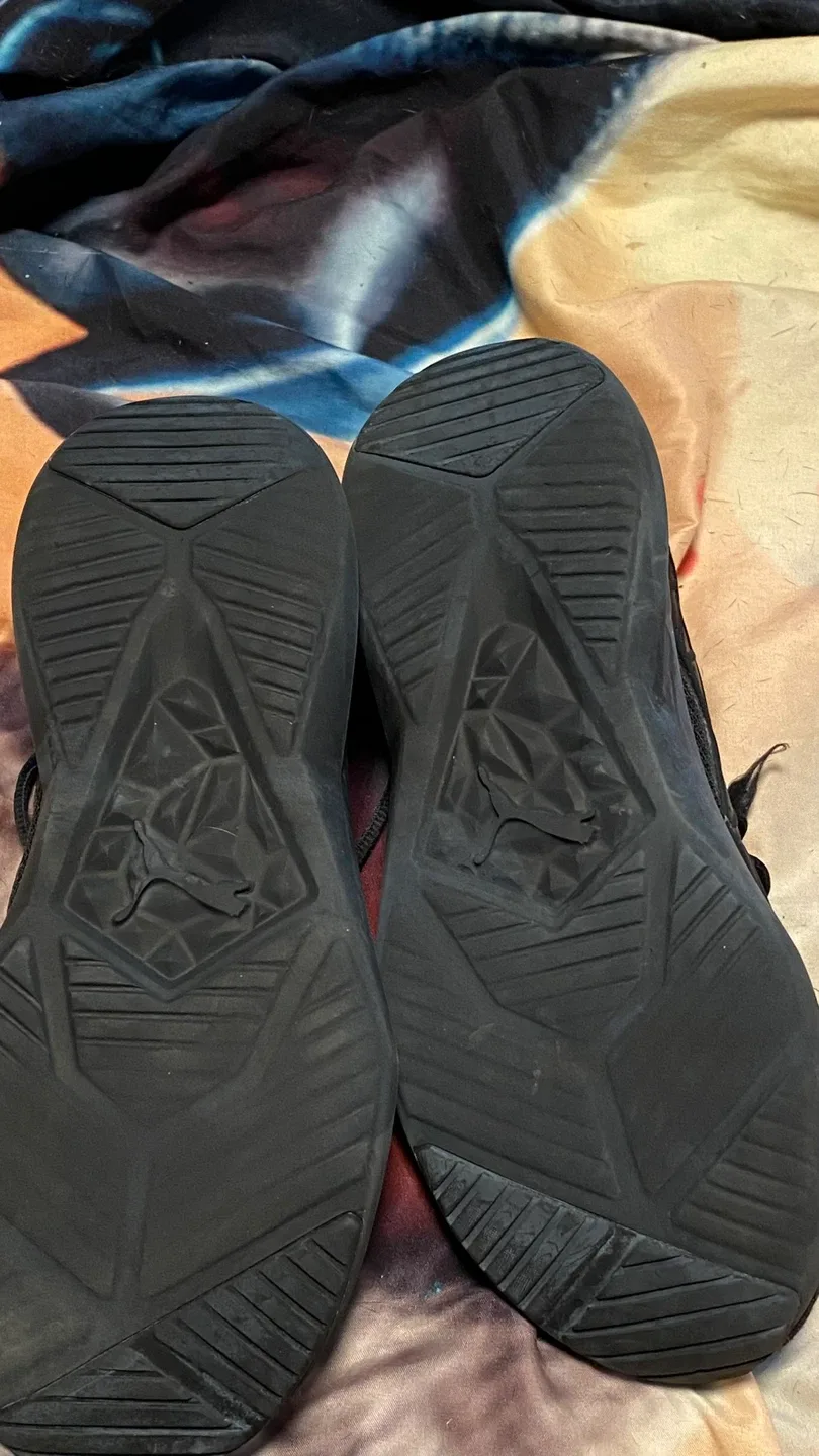 Puma Anzarun Lite Black Sneakers - US 7 image indicator(3)