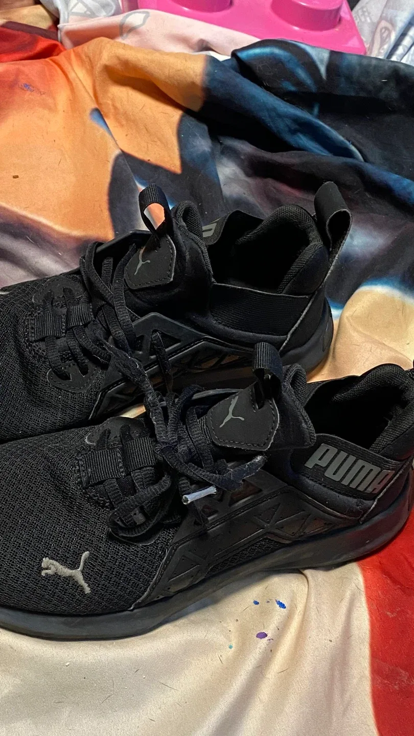 Puma Anzarun Lite Black Sneakers - US 7 image indicator(2)