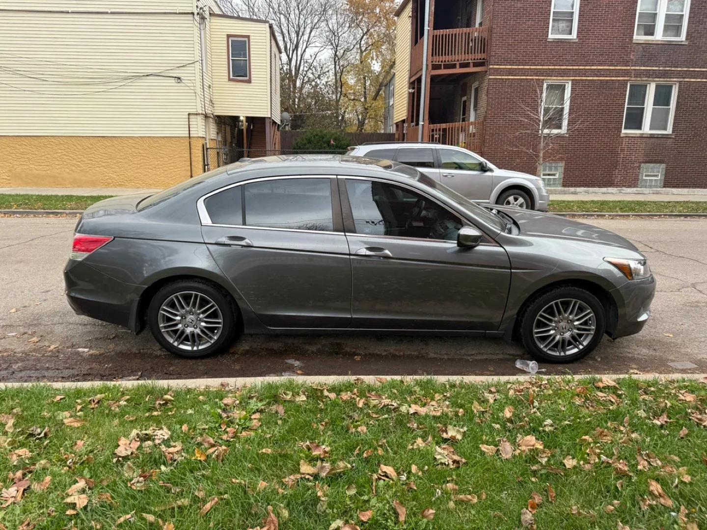 2008 Honda acord v4 4500$