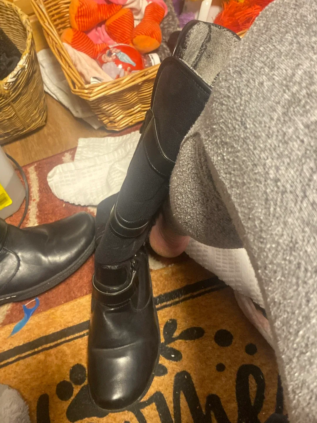 Black Knee-High Boots image indicator(2)