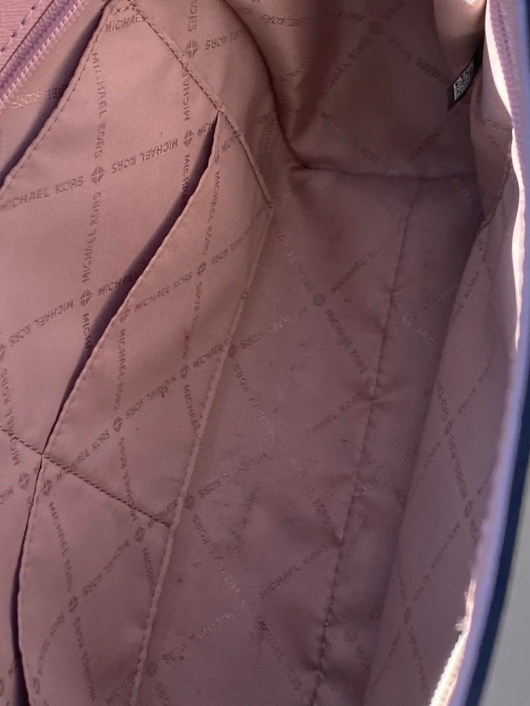 Michael Kors Like New  Tote Bag image indicator(7)