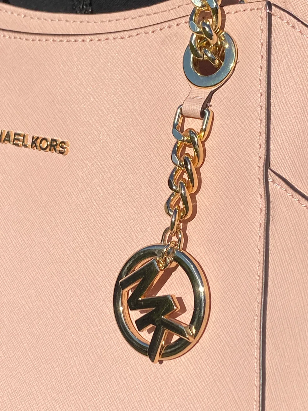 Michael Kors Like New  Tote Bag image indicator(3)