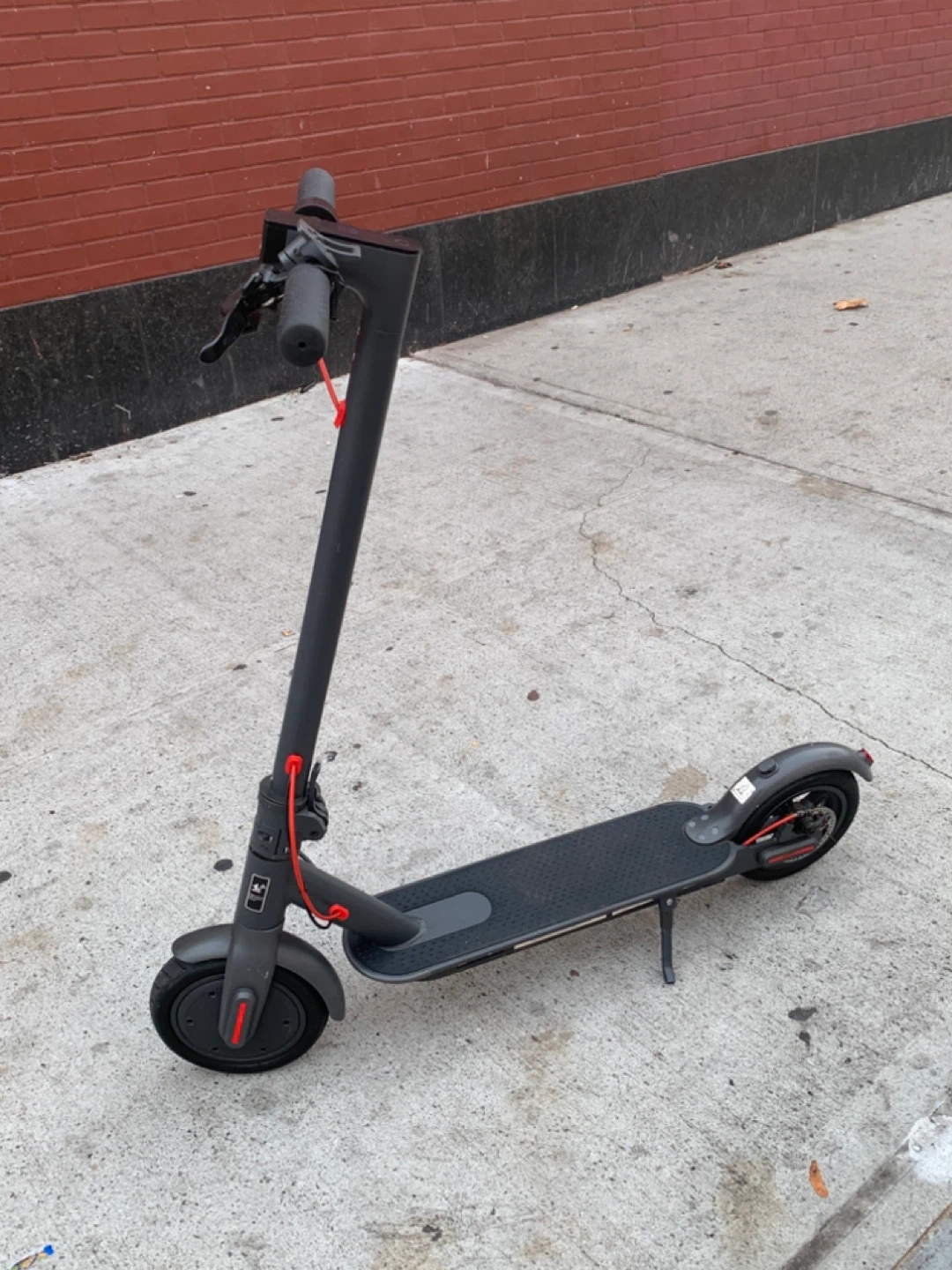 Electric scooter Scooter new condition run fast25mph - photo 2