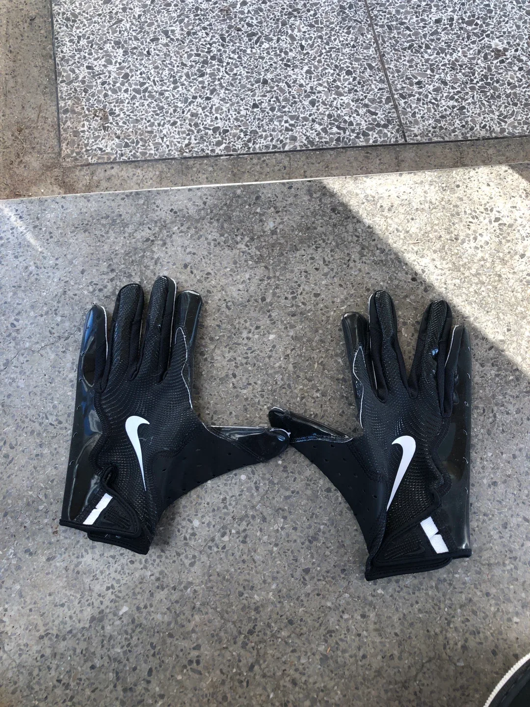 Nike Football Receiver Gloves, Black