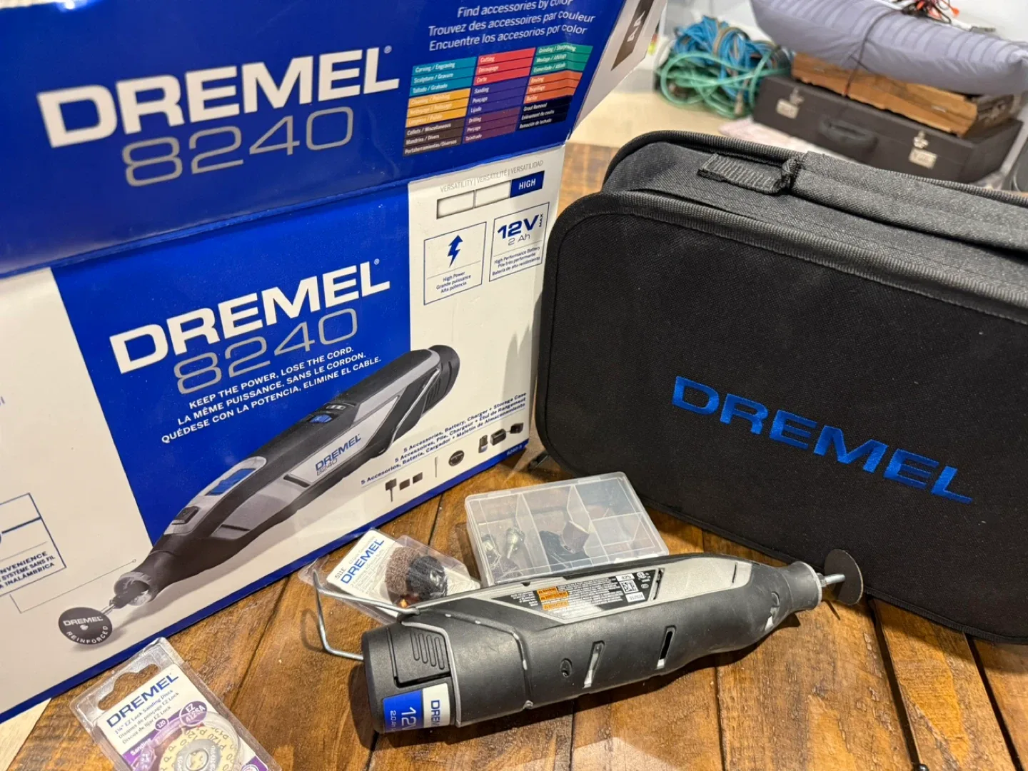 Dremel 8240 Cordless Rotary Tool Kit