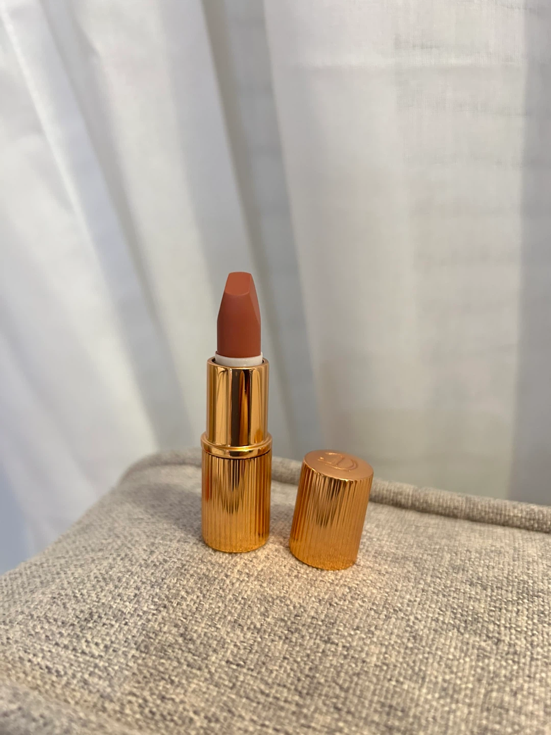 Charlotte Tilbury Matte Revolution Lipstick - Pillow Talk - photo 2
