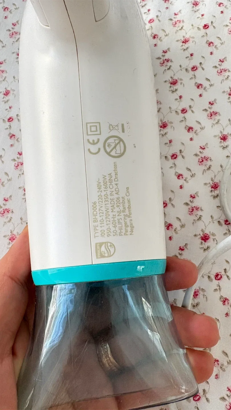 Philips EssentialCare Travel Hair Dryer 1600W image indicator(5)