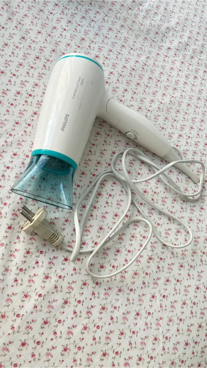 Philips EssentialCare Travel Hair Dryer 1600W