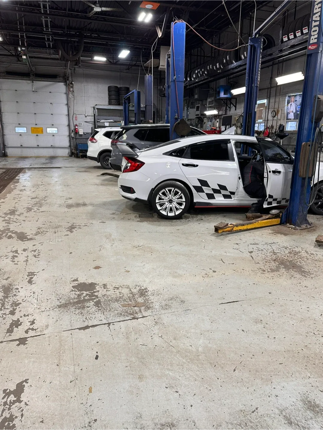 Honda Civic Sport - White image indicator(7)