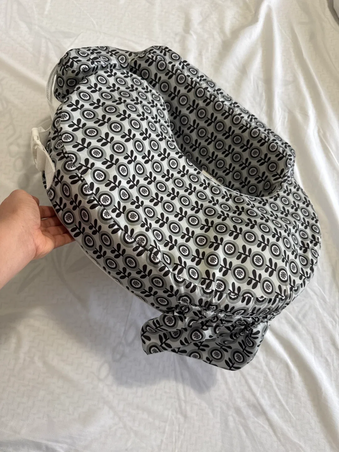 My Brest Friend Nursing Pillow image indicator(4)