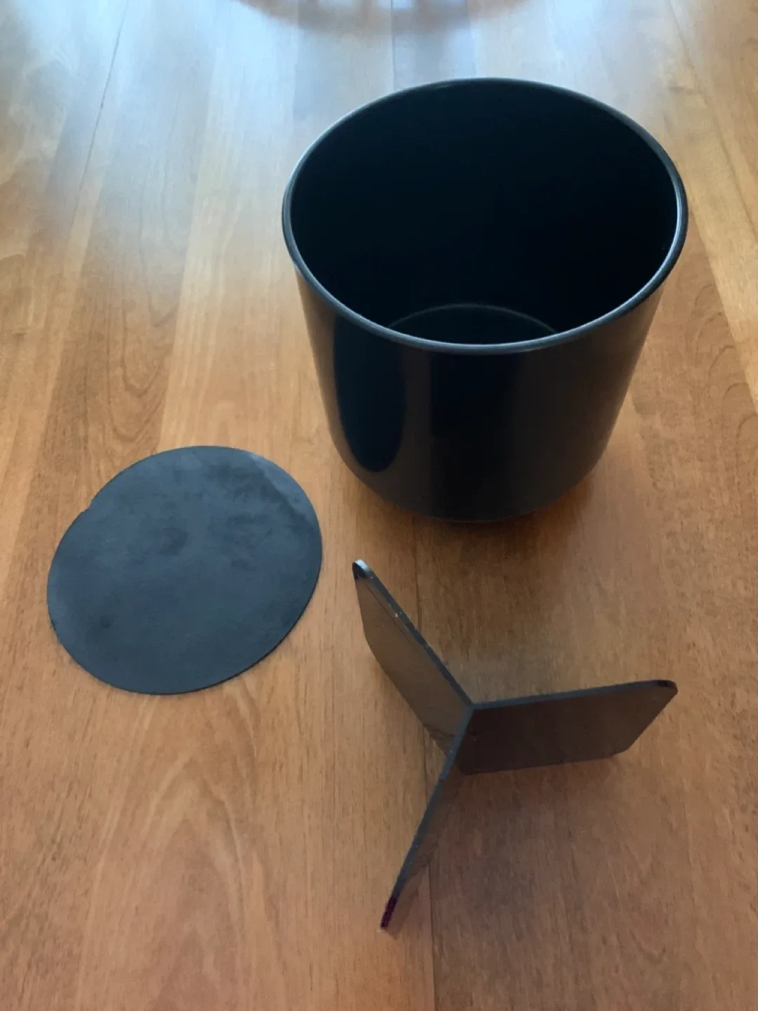 Utensil Holder image indicator(3)