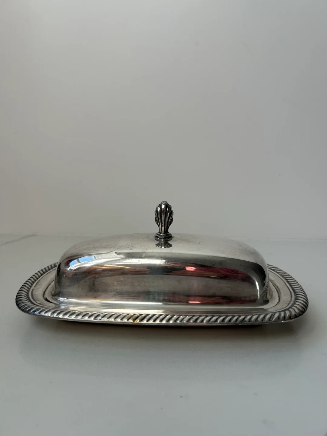 Silver Plated Butter Dish with Lid image indicator(4)