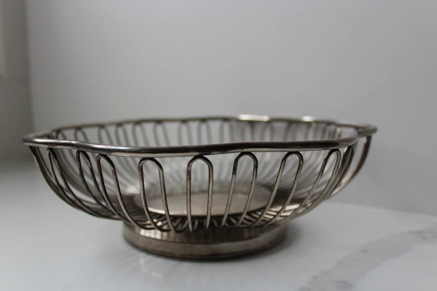 Vintage Silver Metal Wire Fruit Bowl image indicator(3)