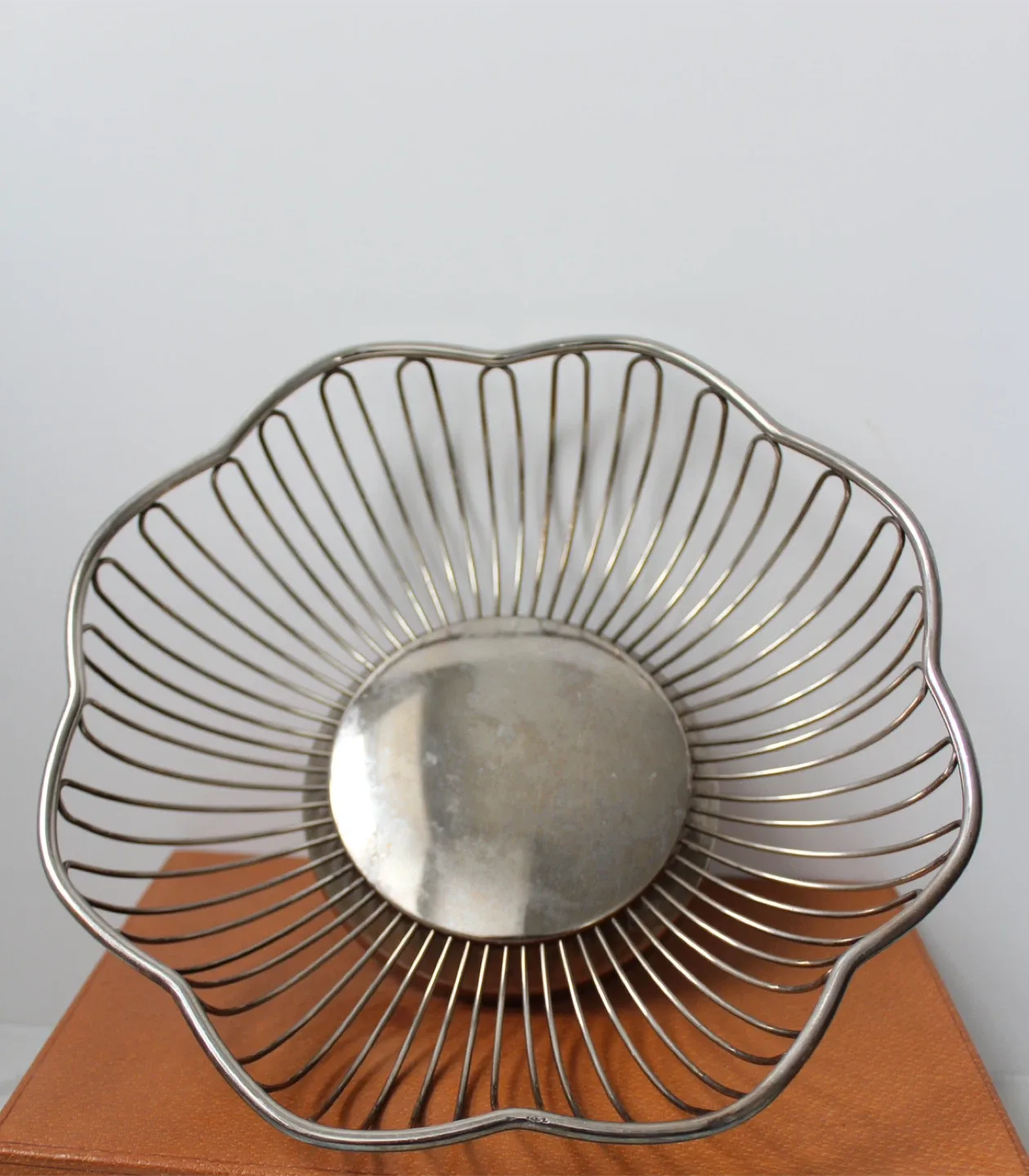 Vintage Silver Metal Wire Fruit Bowl image indicator(4)