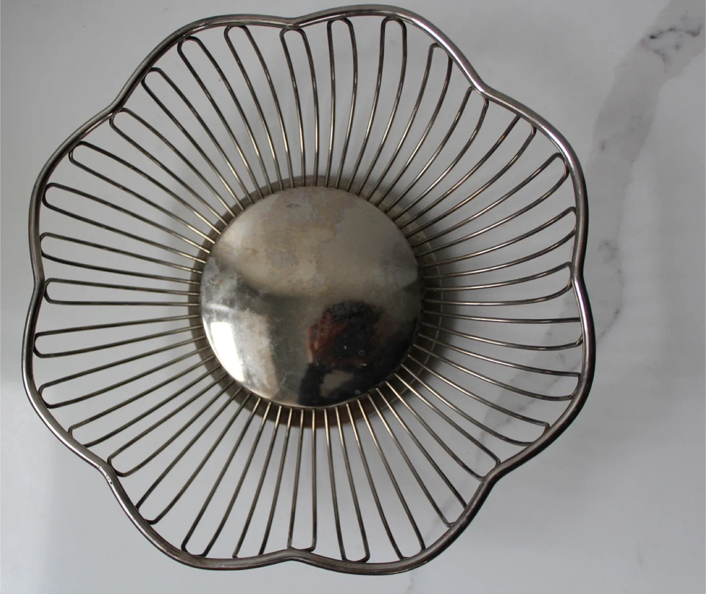 Vintage Silver Metal Wire Fruit Bowl image indicator(2)