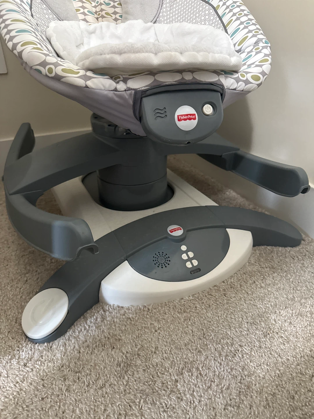 Fisher-Price Cradle 'n Swing - photo 2