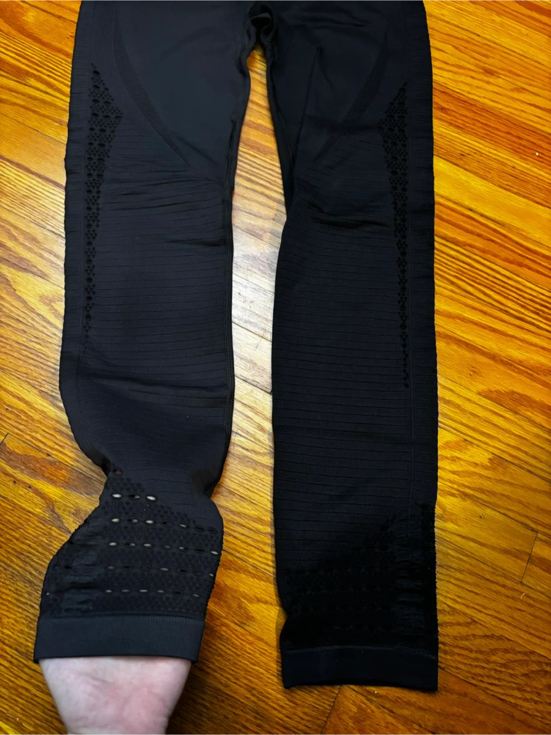 Gymshark Leggings - Size L image indicator(2)