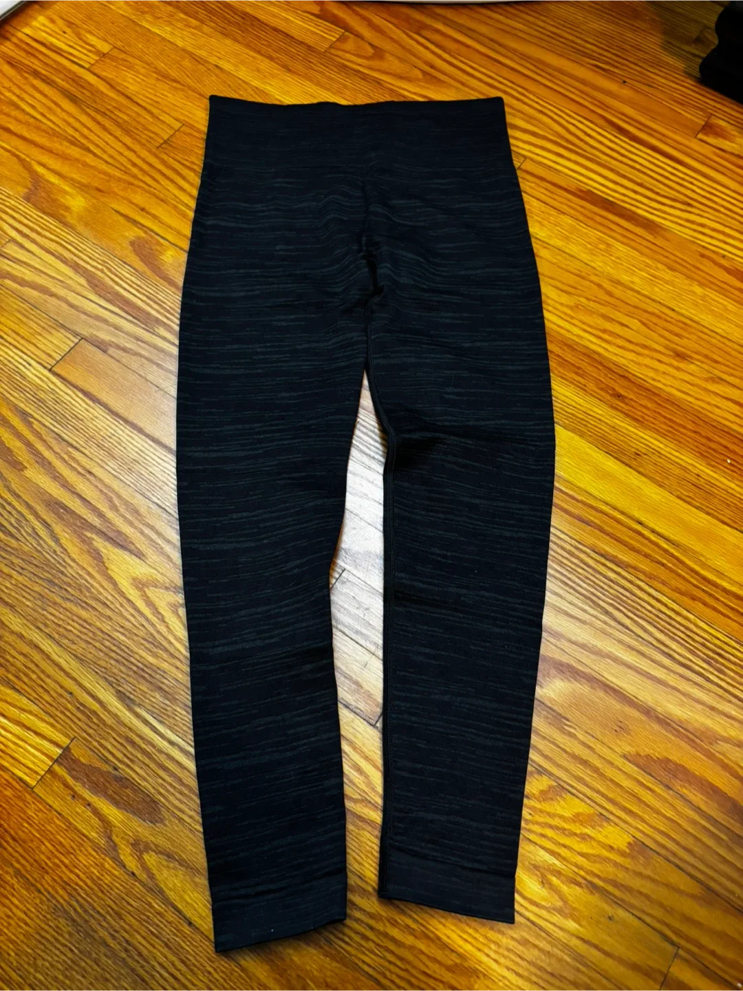 Gymshark Leggings - Size M image indicator(2)