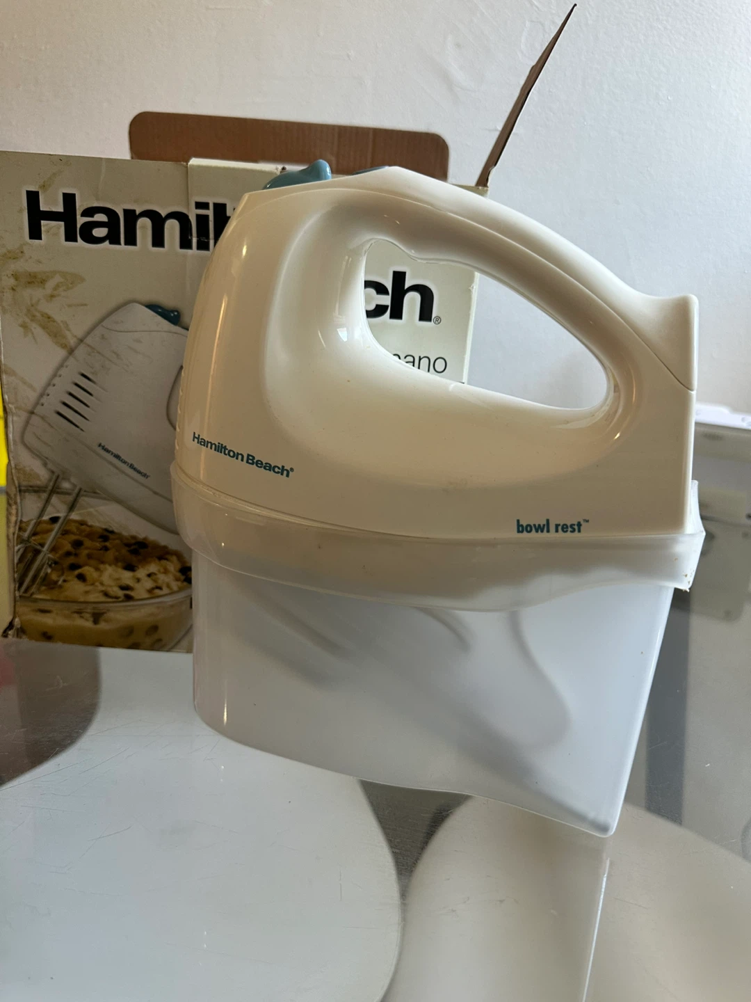 Hamilton Beach Hand Mixer with Bowl Rest - photo 4