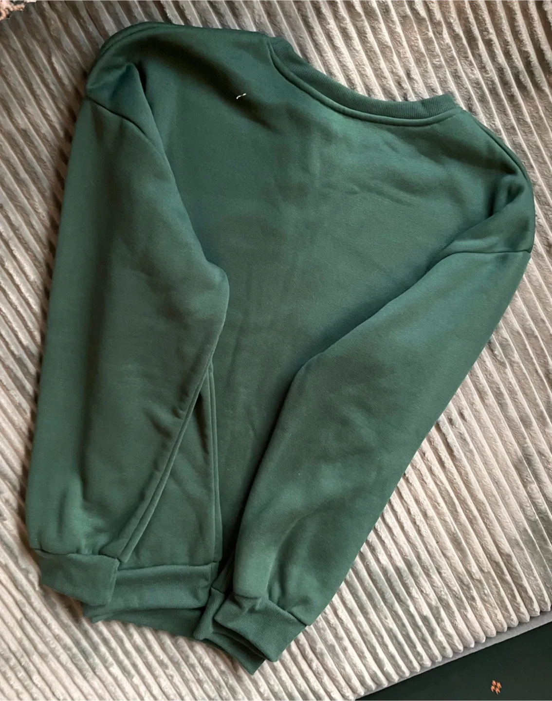 NEW EMERALD GREEN SWEATSHIRT image indicator(2)