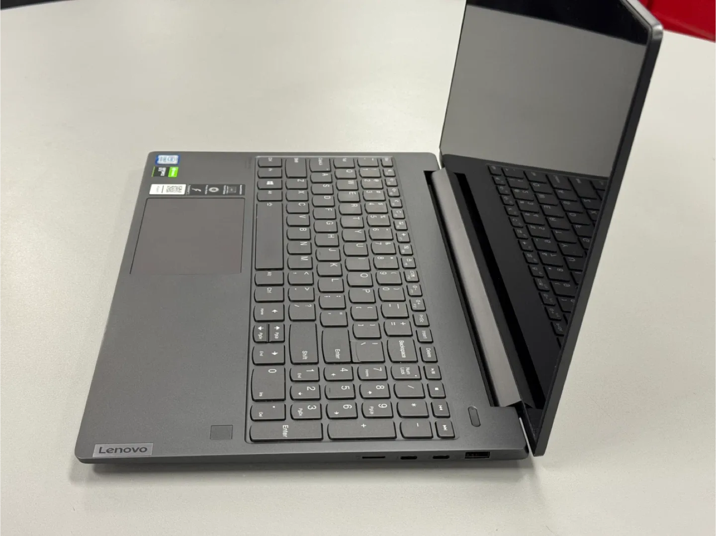 Lenovo IdeaPad s740-15IRH Laptop image indicator(2)