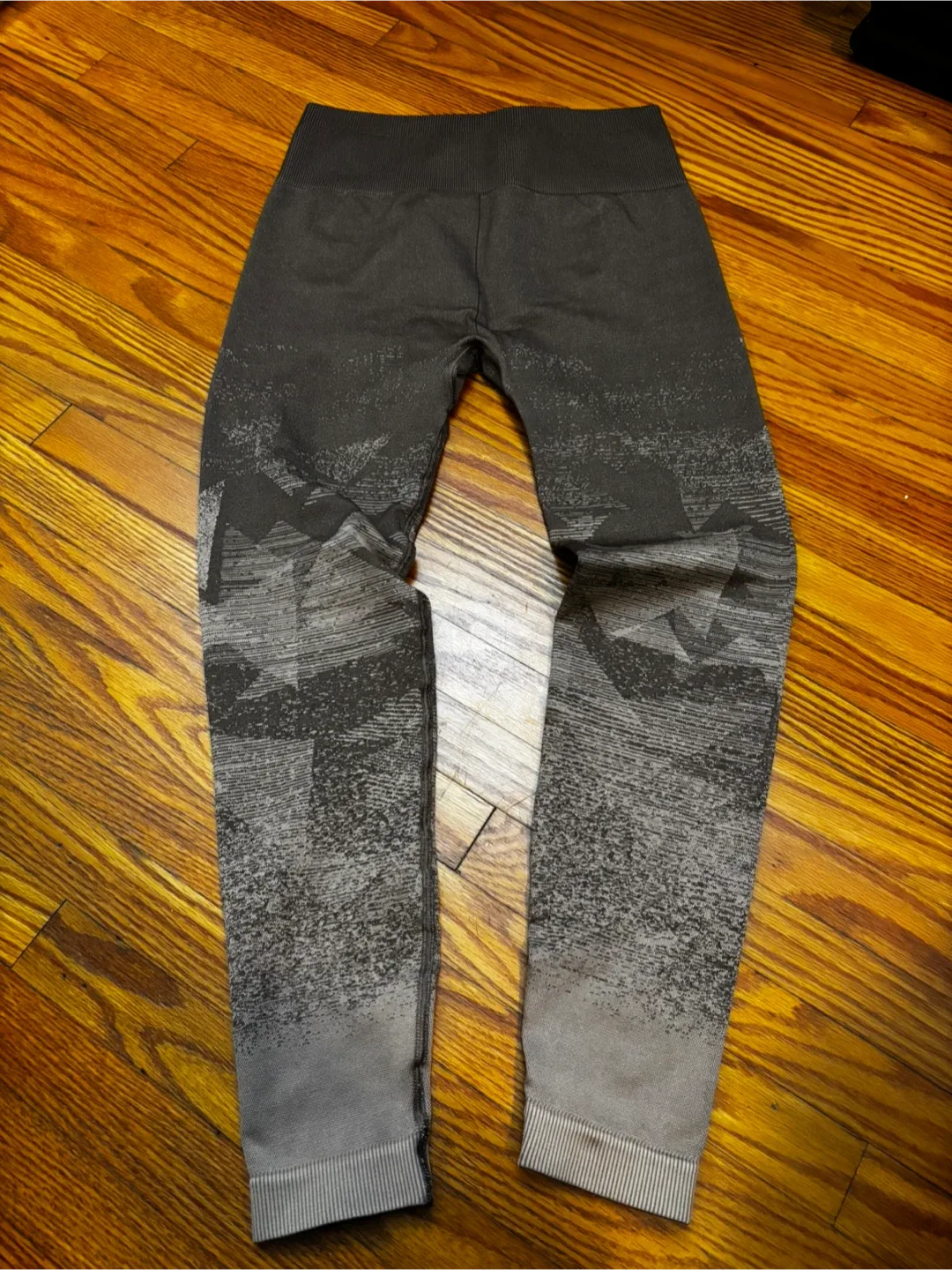 Gymshark Leggings - Size M image indicator(2)